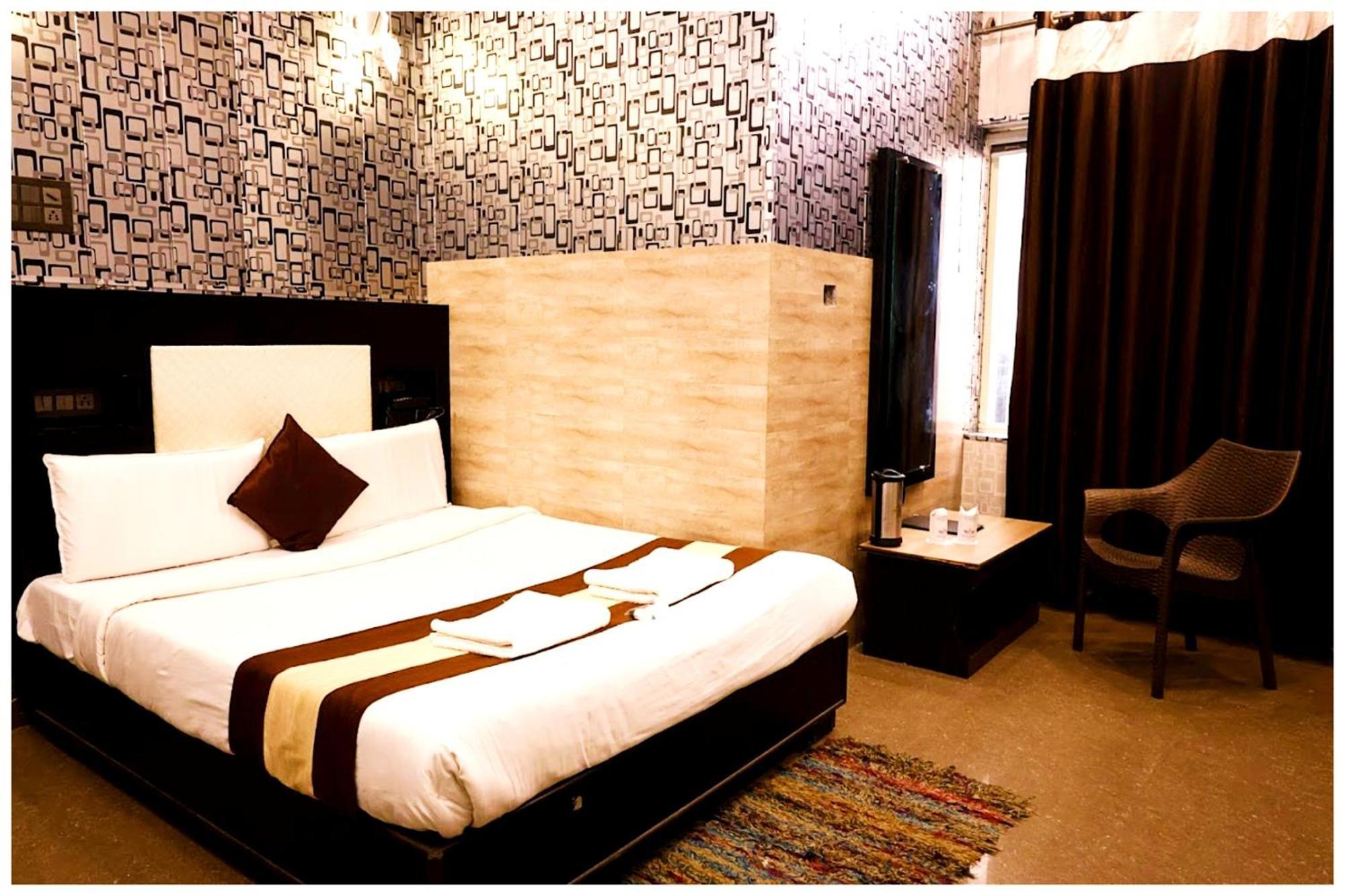 Grg Pardesi Hotel Haridwār المظهر الخارجي الصورة