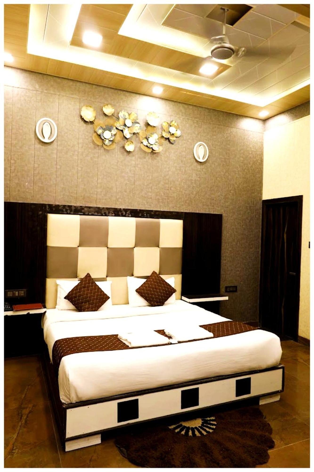 Grg Pardesi Hotel Haridwār المظهر الخارجي الصورة