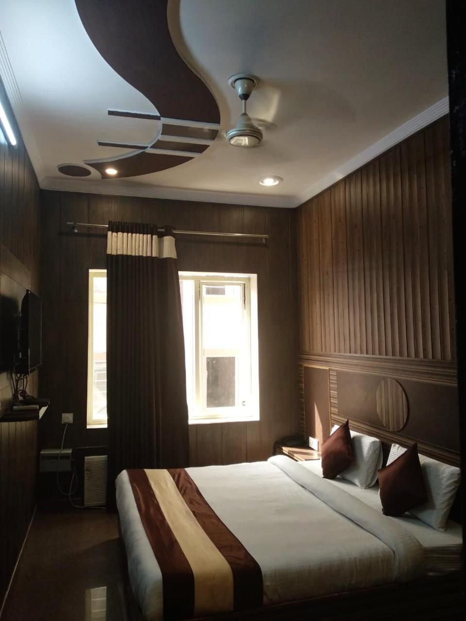 Grg Pardesi Hotel Haridwār المظهر الخارجي الصورة