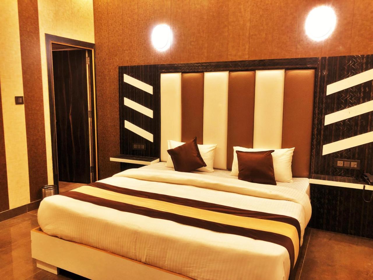 Grg Pardesi Hotel Haridwār المظهر الخارجي الصورة