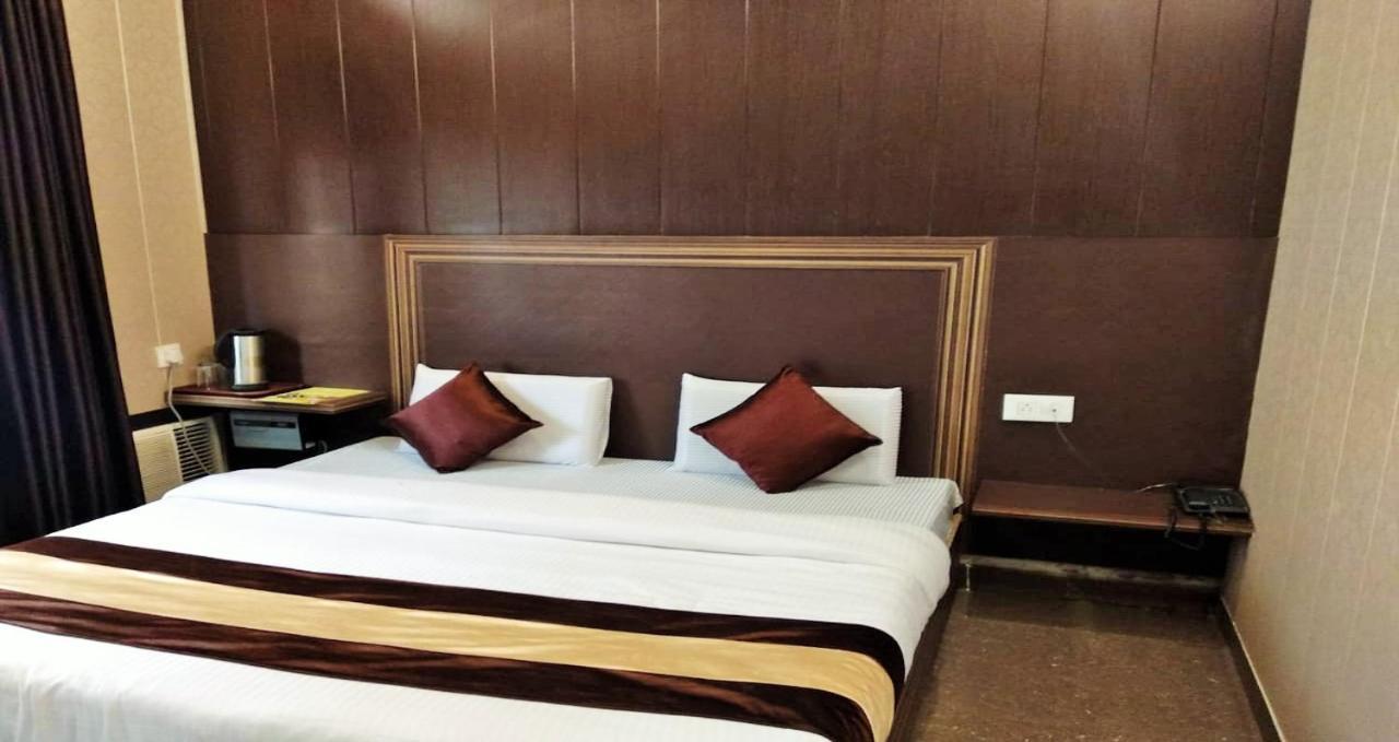 Grg Pardesi Hotel Haridwār المظهر الخارجي الصورة