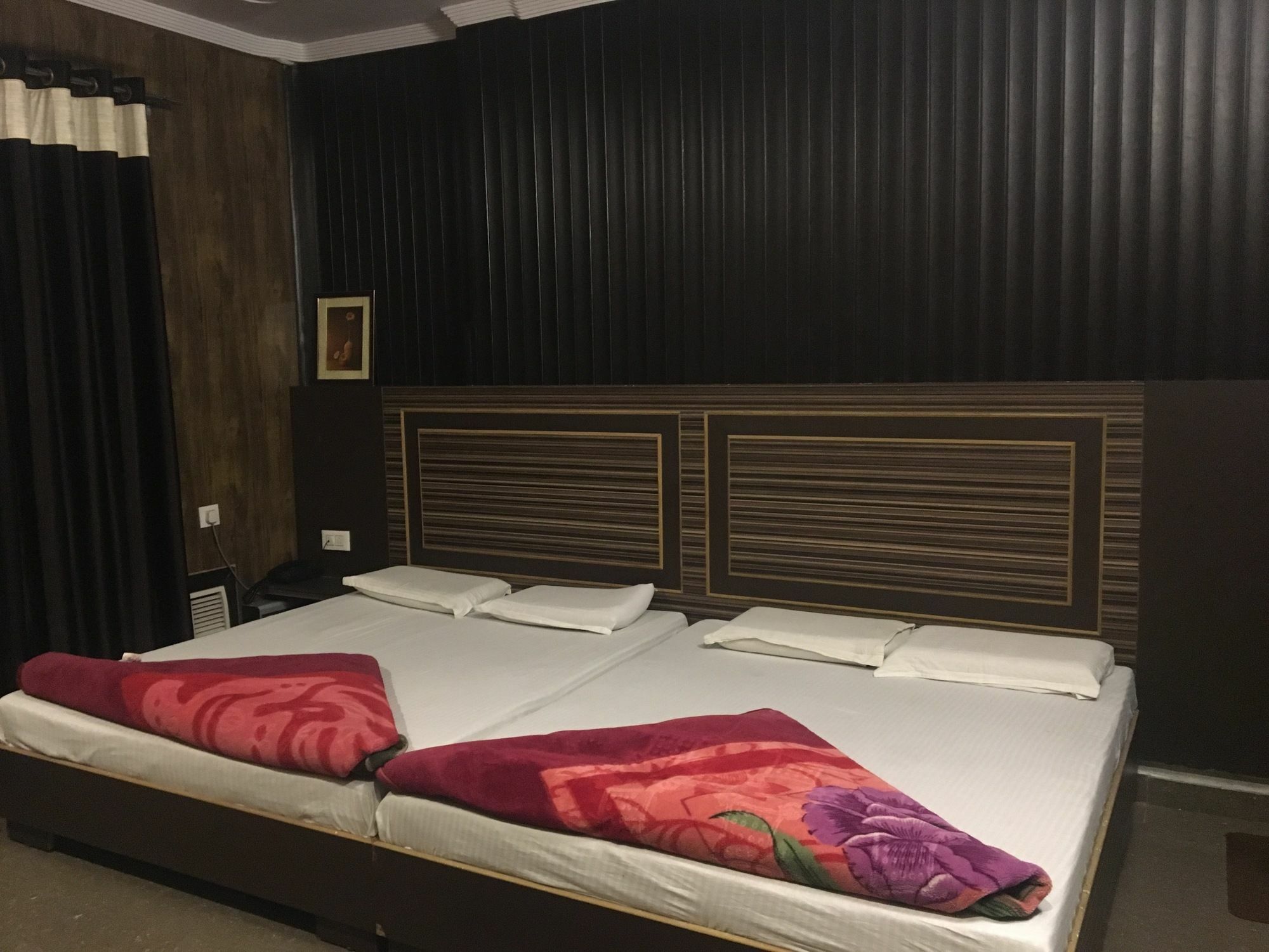 Grg Pardesi Hotel Haridwār المظهر الخارجي الصورة
